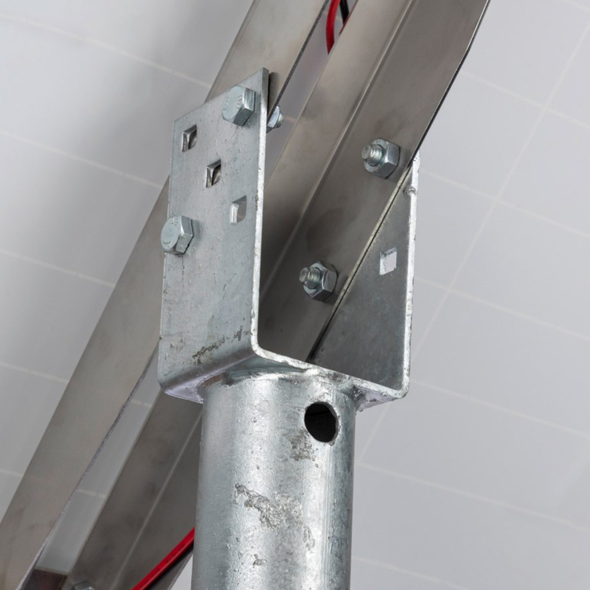 AKO Erdanker für Solarpanele